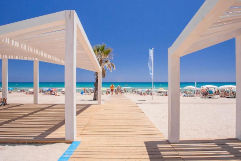 Amplio Apartamento 2 Dormitorios Cerca De La Playa Alicante Exterior foto